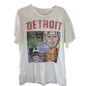 Marvel NBA Detroit Pistons Captain America Thor Hulk Iron Man White T-shirt M